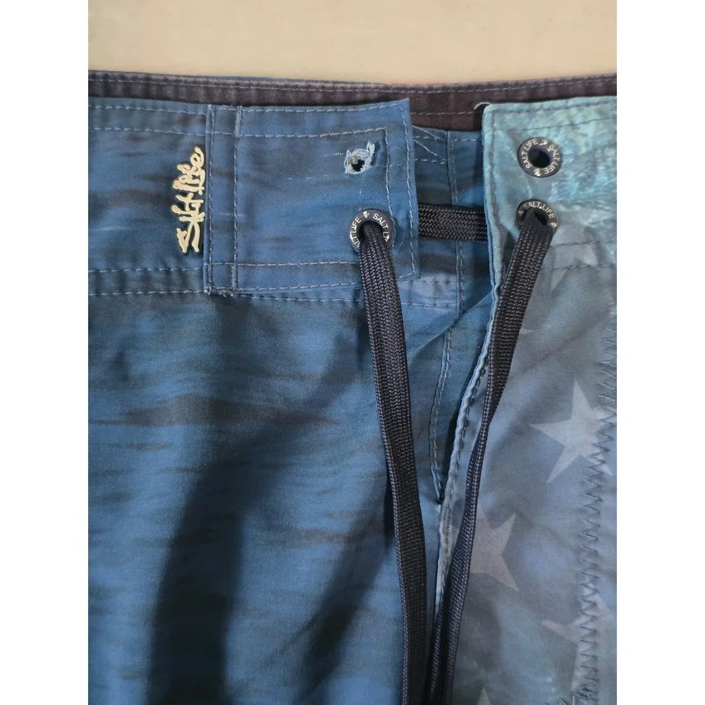 Salt Life SLX-QD Mens Board Shorts American Flag Wave Blue Red White Size 30